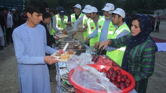 TİKA’dan Afganistan’da yetimlere iftar