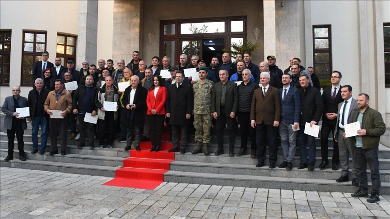 TİKA'dan Kosovalı arıcılara eğitim desteği