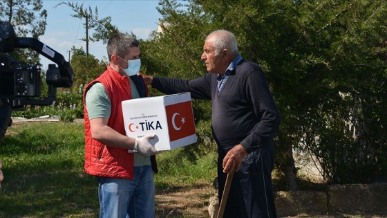 TİKA Ramazan&#039;da 66 ülkede yaklaşık 700 bin ihtiyaç sahibine ulaştı