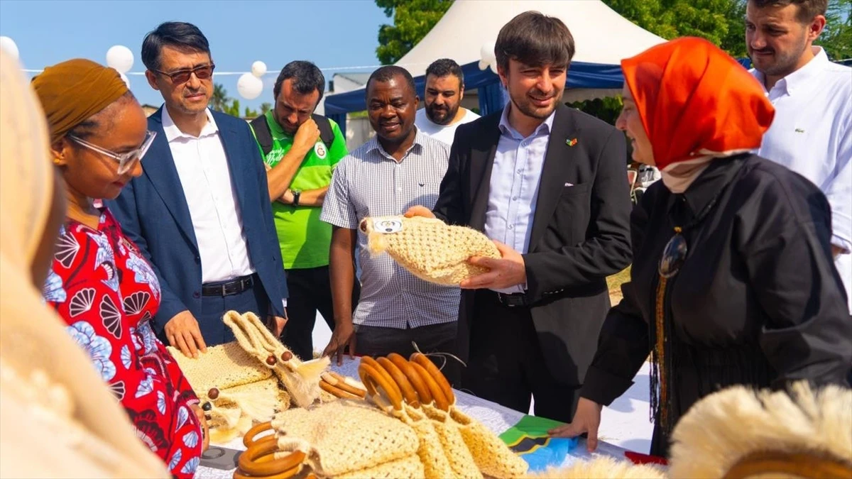 TİKA, Tanzanya'da kadınların ekonomiye katılımını sağlamak için eğitim ve üretim atölyesi açtı