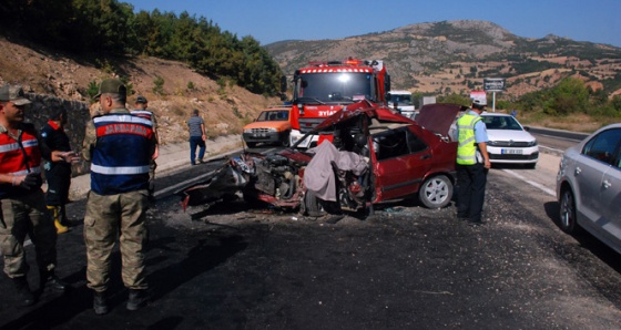 Tokat'ta otomobil ile hafif ticari araç çarpıştı: 1 ölü, 7 yaralı