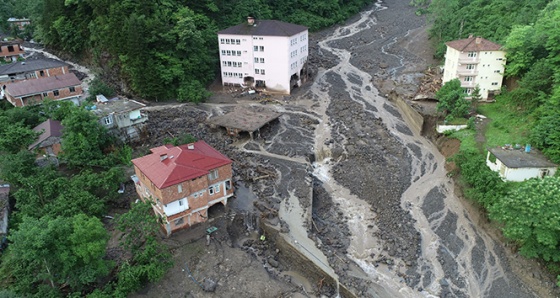 Trabzon'un Araklı ilçesindeki selde ölü sayısı 5'e yükseldi