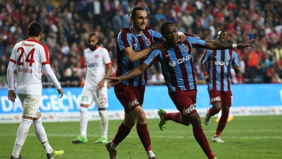 Trabzonspor 3 puanı 3 golle aldı