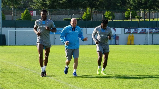 Trabzonspor'da sakatlığı geçen futbolcular özel antrenman yaptı