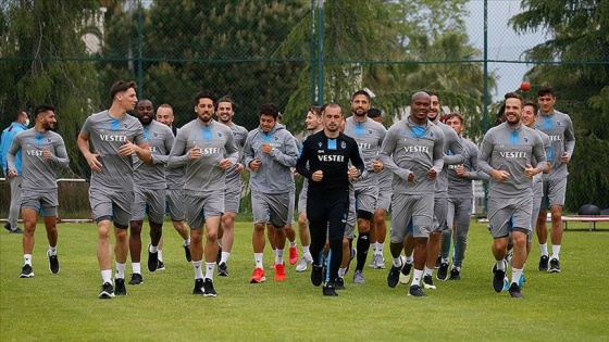 Trabzonspor'da teknik heyet ve sporcular beşinci kez Kovid-19 testinden geçti