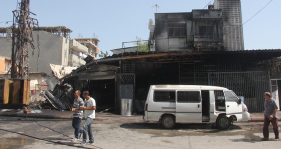 Trafo patladı, ev ve iş yerleri kül oldu