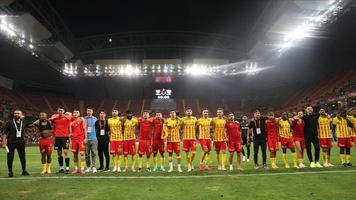 Transfer tahtası kapalı olan Kayserispor sezona iyi başladı