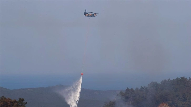 TSK'dan 13 helikopterle İzmir, Aydın ve Bolu'daki yangın söndürme çalışmalarına destek