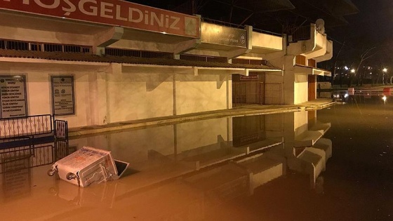 Tunca Nehri taştı, Fatih Köprüsü trafiğe kapatıldı