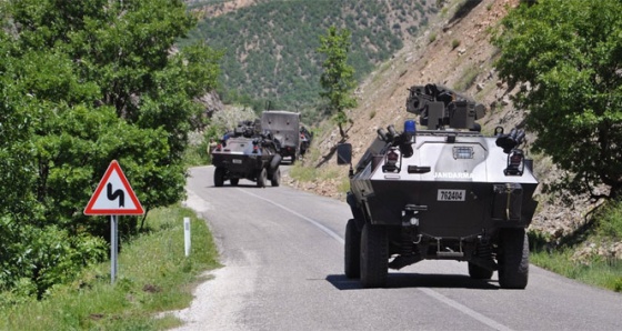 Tunceli'de karayoluna döşenen patlayıcıları imha etmek için operasyon başlatıldı