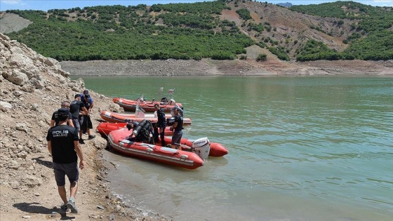 Tunceli'de üniversite öğrencisi Gülistan Doku'yu arama çalışmaları sürüyor