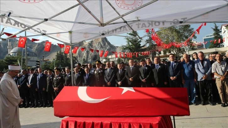 Tunceli'de şehit olan askerler son yolculuklarına uğurlandı