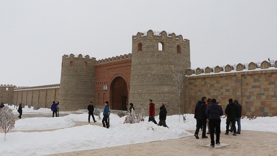 Turistlerin uğrak yeri: Nahçıvan Kalesi