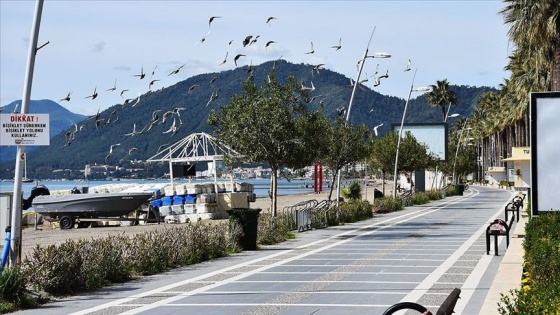 Turizm merkezlerinin belediye başkanlarından yazlıkçılara 'evde kal' mesajı