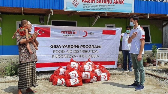 Türk Kızılay'dan Endonezya’da gıda yardımı