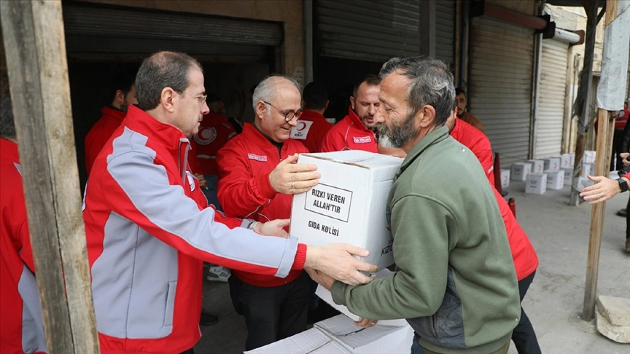 Türk Kızılay, Suriye'de "Sevgi Mağazası" açtı