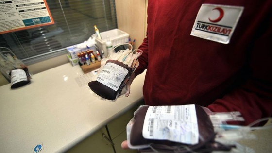 Türk Kızılayına 4 saatte 200 ünite kan bağışı