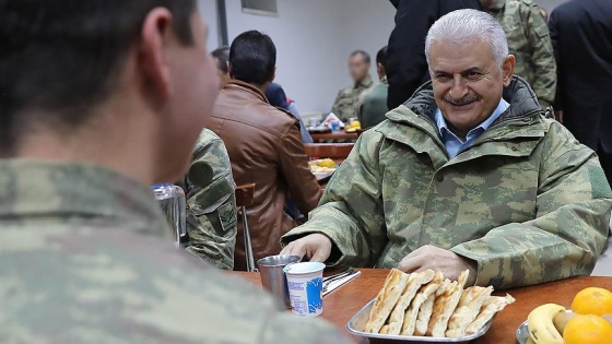 'Türk komandosu güven ve barışın teminatıdır'