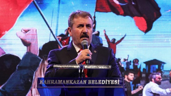 'Türk milleti vatanına saldırıya dur demesini bildi'