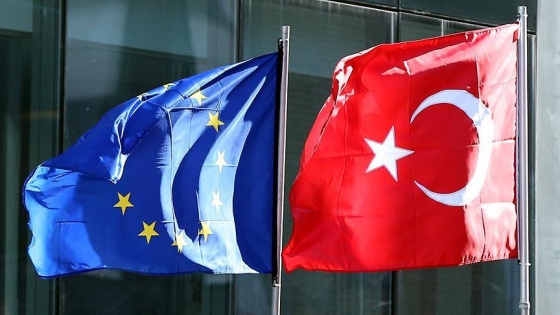 Türk toplumunun AB'ye güveni azalıyor