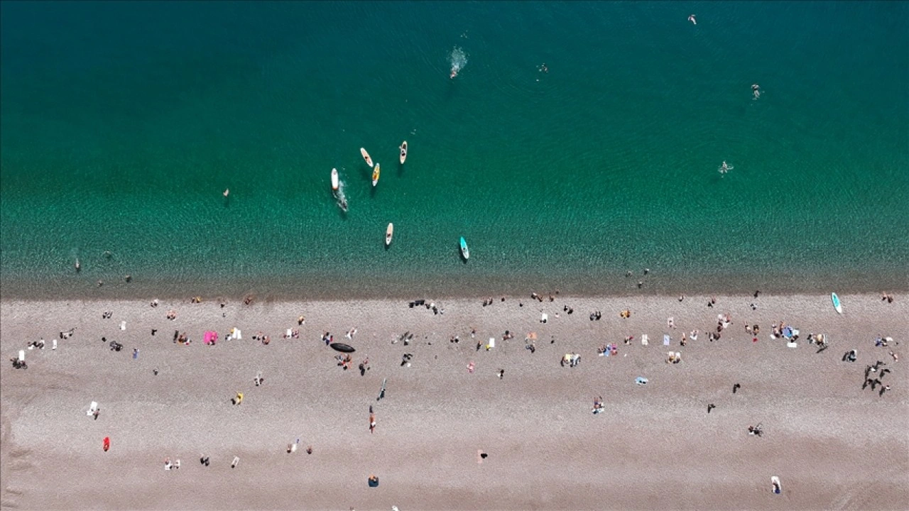 Türk turizmi sezona bayram ve ara tatil moraliyle başlayacak