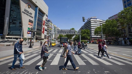 Türkiye'de Kovid-19'a yakalananlardan 165 bin 706 kişi iyileşti