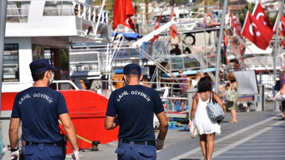 Türkiye'deki 'güvenli tatil' imkanı salgın döneminde turizmi hareketlendirdi