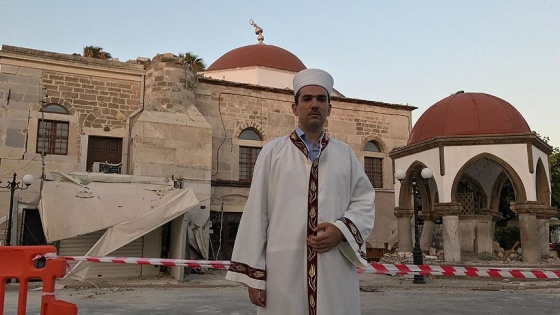 'Türkiye'den caminin tamiri için yardım bekliyoruz'