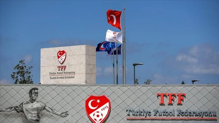 Türkiye Futbol Federasyonu, kulüplerden 