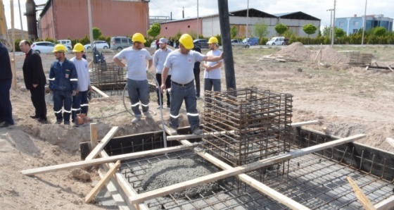 Türkiye’nin ilk güneş paneli üretim tesisinin temeli Niğde’de atıldı