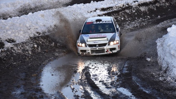 Türkiye'nin ilk kış yarışı 'Sarıkamış Rallisi' başladı