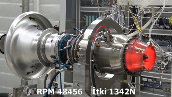 Türkiye'nin ilk orta menzilli füze motoru TEI-TJ300 dünya rekoru kırdı