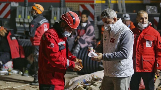 Türkiye'nin 'iyilik hareketi' depremzedelerin yaralarını sarıyor