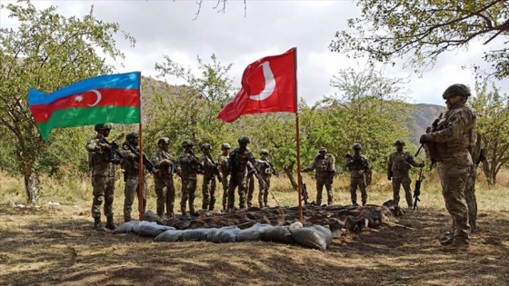 Türkiye ve Azerbaycan, işgalden kurtarılan Laçın'da ortak askeri tatbikata başladı