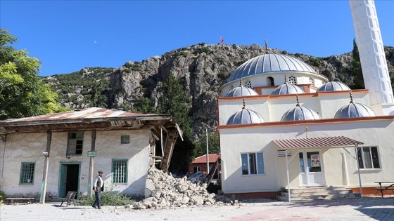 Türkiye ve yakın çevresi geçen yıl 23 bin kez sallandı