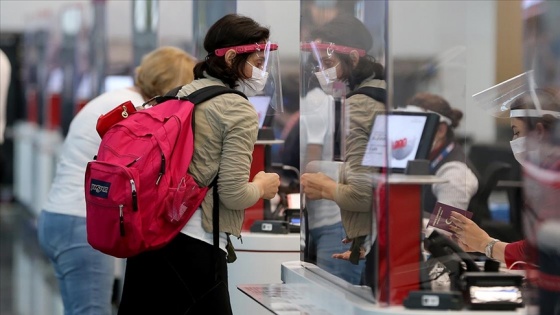 Türkiye'ye gelen THY uçaklarındaki yolcuların negatif PCR testini ibraz etmesi gerekiyor