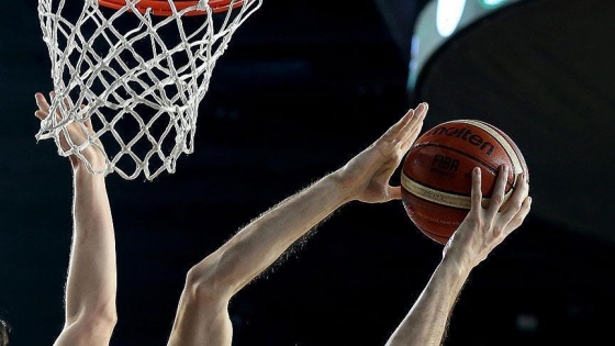 Türkiye, Yunanistan'ı 81-63 yenerek yarı finale yükseldi