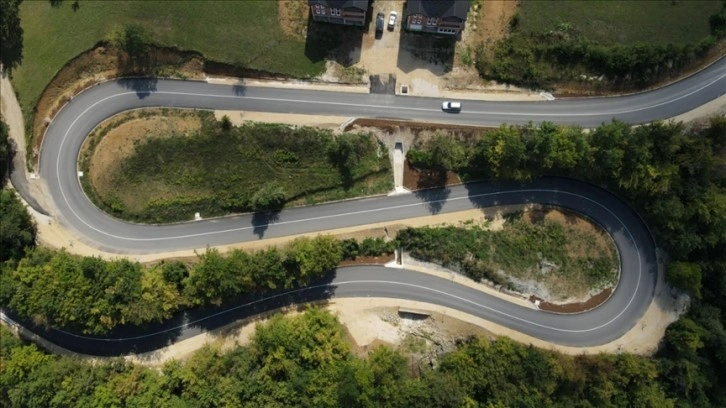 Türkiye'nin desteğiyle yeniden yapılan Novi Pazar-Tutin kara yolu törenle açıldı