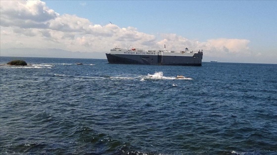 Tuzla'da karaya oturan geminin kurtarılması için keşif çalışmasına başlandı