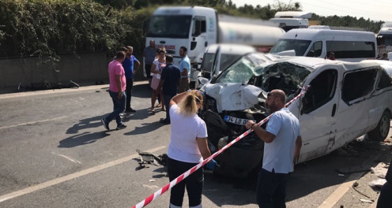 Tuzla'da kontrolden çıkan araç takla attı: 1 ölü, 2 yaralı