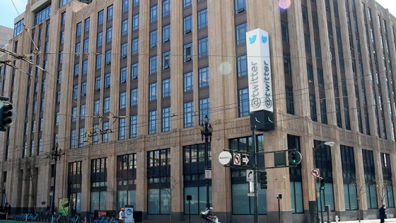 Twitter 'şiddet ve terör' gerekçesiyle binlerce hesabı askıya aldı