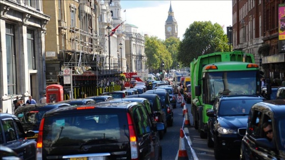 Uber Londra'daki hizmet lisansını geri kazandı