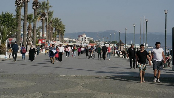 Üç günlük tatil turizmcinin yüzünü güldürdü