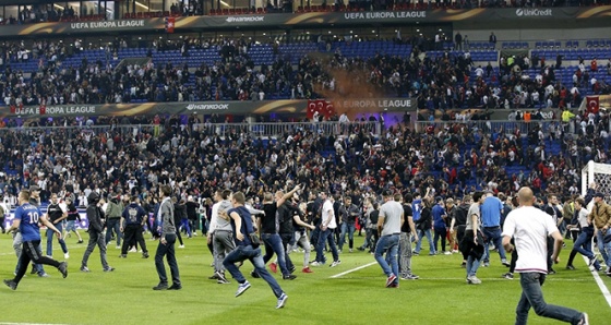 UEFA, Lyon ve Beşiktaş'ı disiplin kuruluna sevk etti