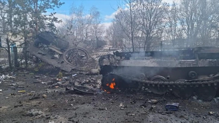 Ukrayna: Rus ordusu 14 bin 400 asker, 95 uçak, 115 helikopter, 466 tank kaybetti