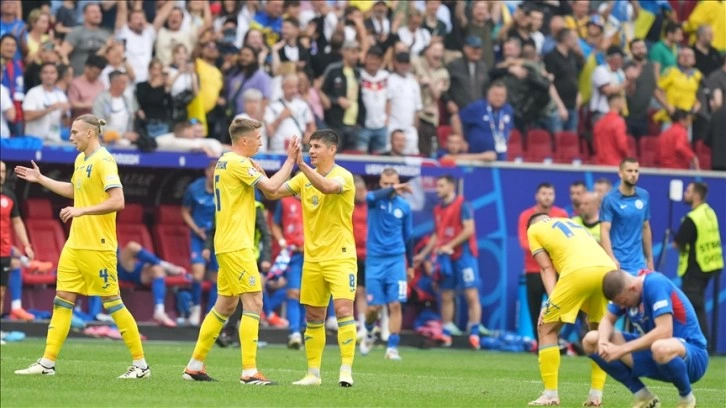 Ukrayna, Slovakya'yı 2-1 yendi