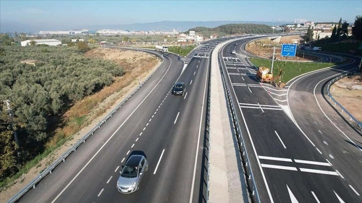 Ulaştırma ve Altyapı Bakanlığı: Yollarımız TOGG fabrikasının açılışına hazır