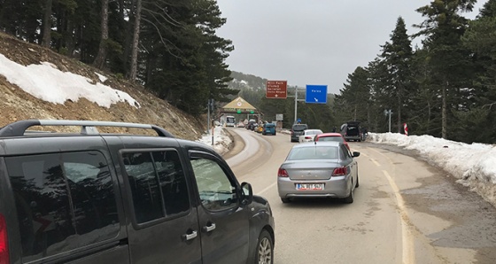 Uludağ yolunda 2.5 kilometrelik trafik