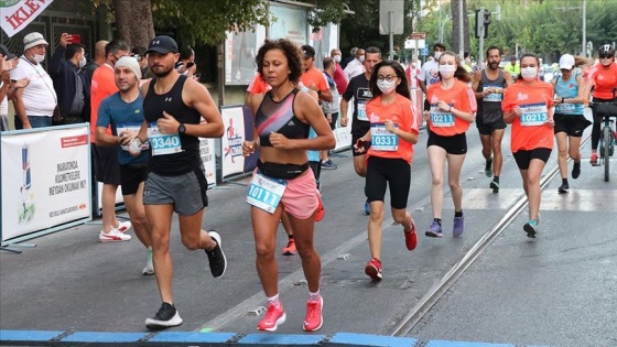 Uluslararası İzmir Maratonu başladı