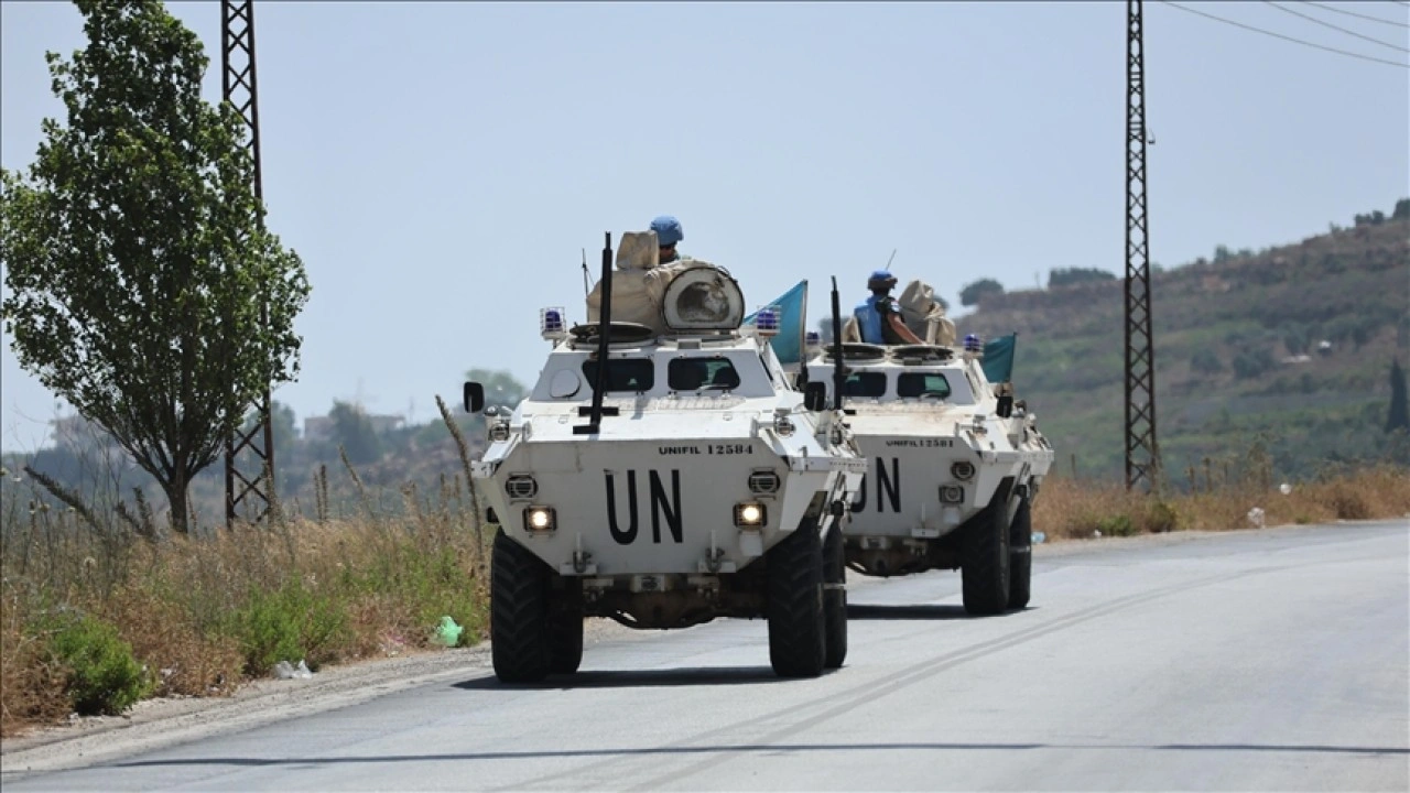 UNIFIL, Lübnan'daki mevzilerinde kalmaya devam edeceklerini açıkladı